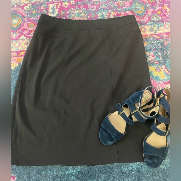 Anne Klein Dresses & Skirts - Anne Klein black pencil skirt size 14